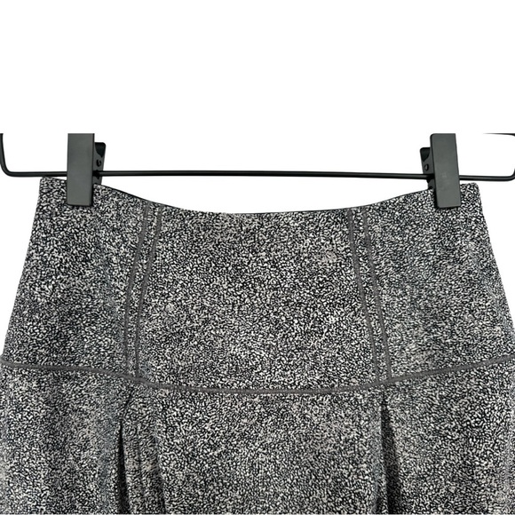 Lululemon Lost in Pace Athletic Skirt 2 Sea Spray Alpine White Chrome Black Run - Picture 3 of 6